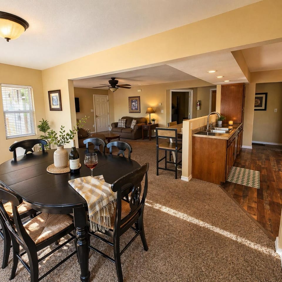 Buccaneer Bay #28 - Beachfront Bliss House in Lake of the Ozarks