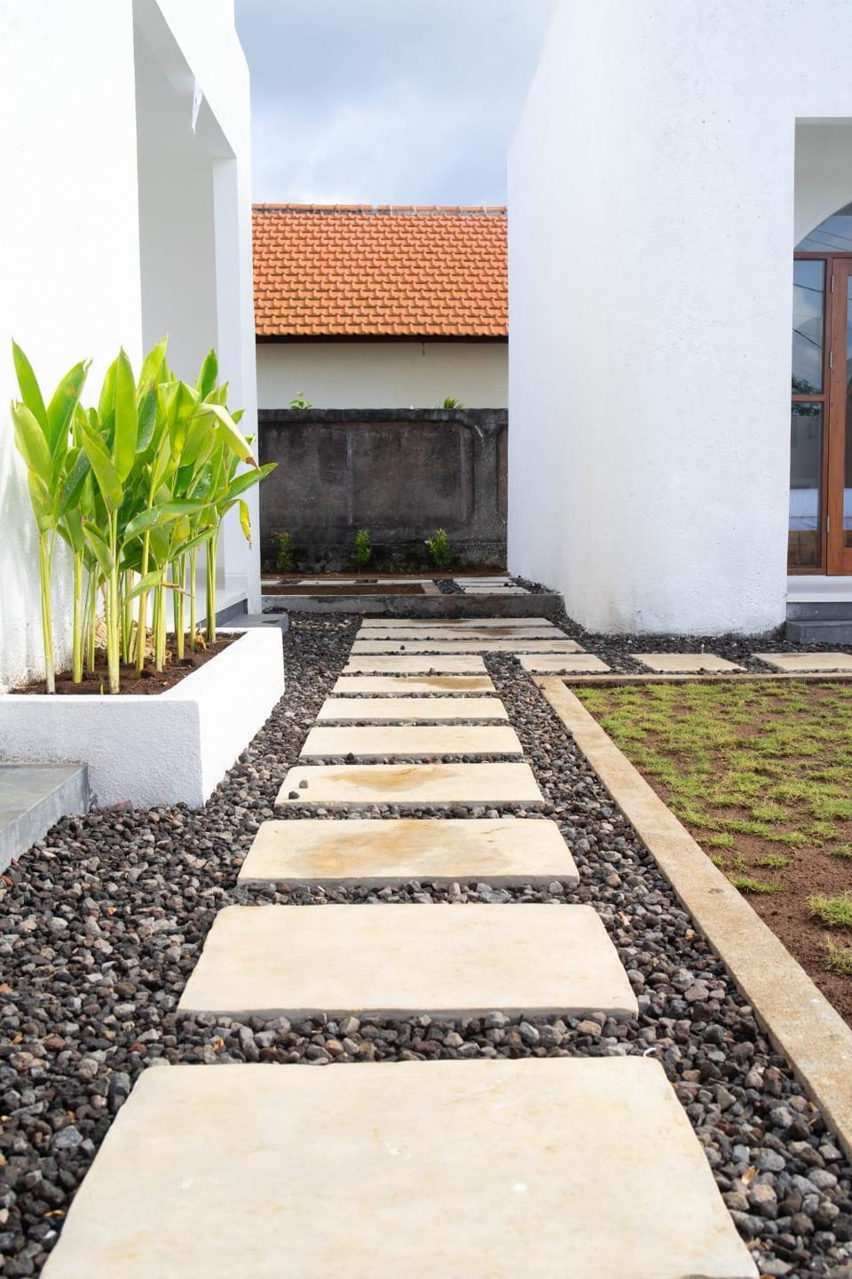Property building, Day, Garden, Garden view