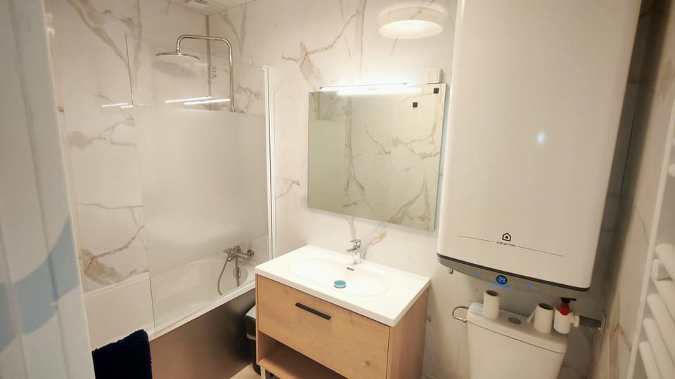 New! Cosy Plume Art- T3 - Centre ville - Quartier Halles de Pau Apartment in Pau