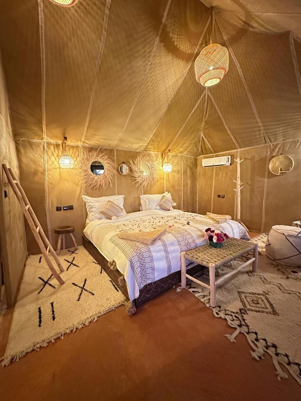 Eden Luxury desert Camp Hotel in Morocco