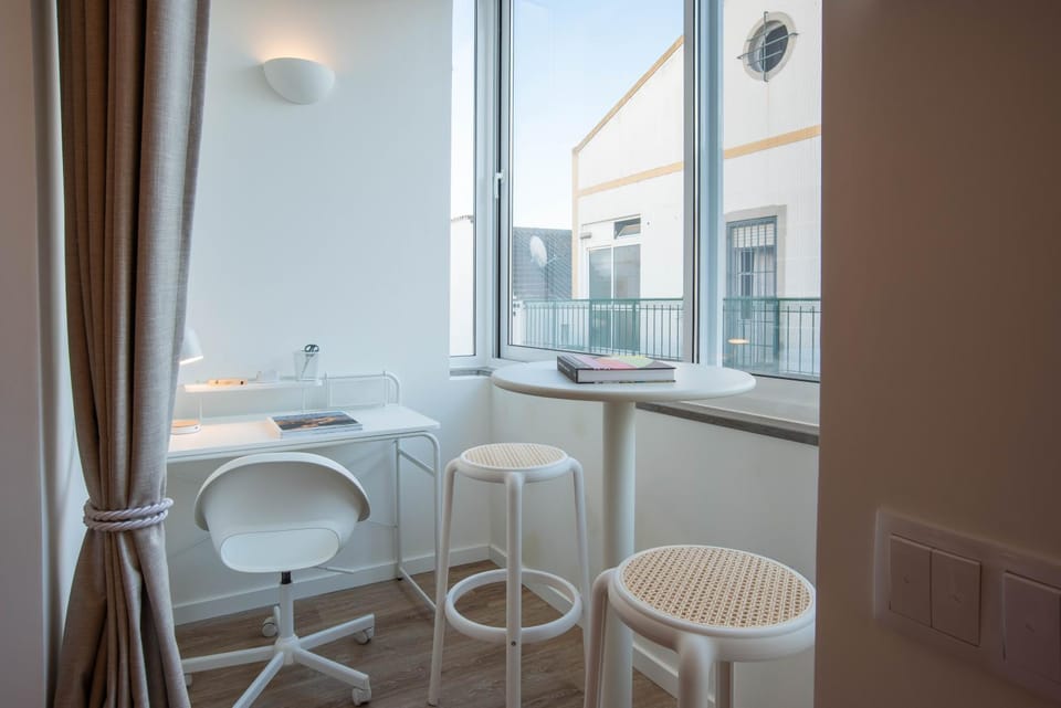Balcony/Terrace, Seating area, Quiet street view