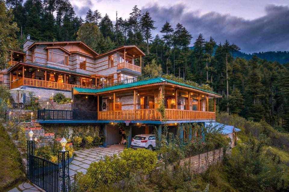 The Wisteria Villa Villa in Manali