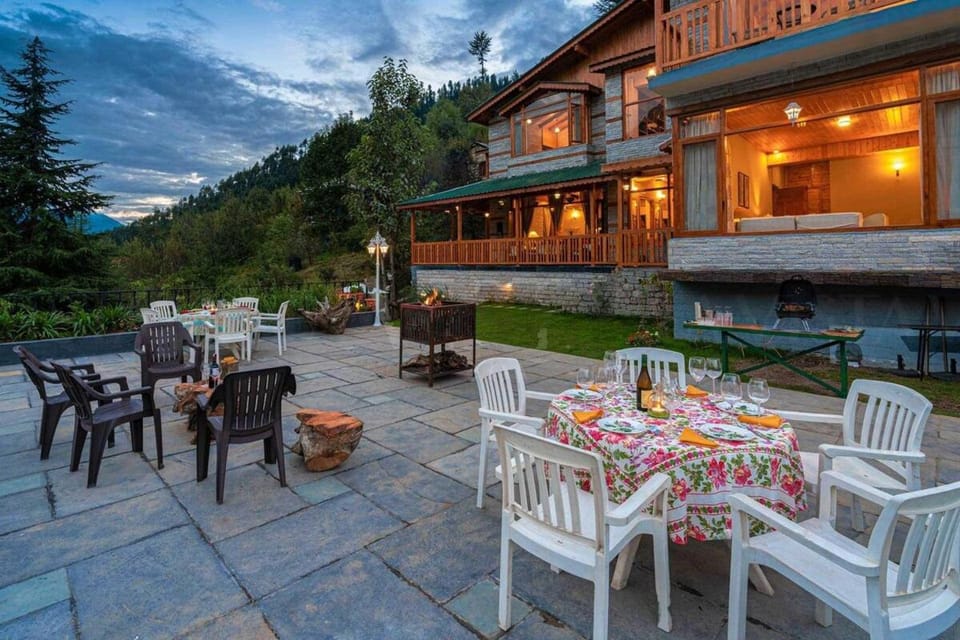 The Wisteria Villa Villa in Manali