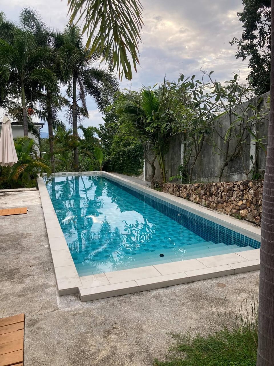 Swimming pool
