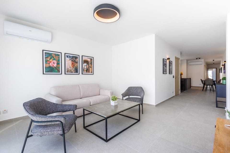 Living room, Seating area, air conditioner