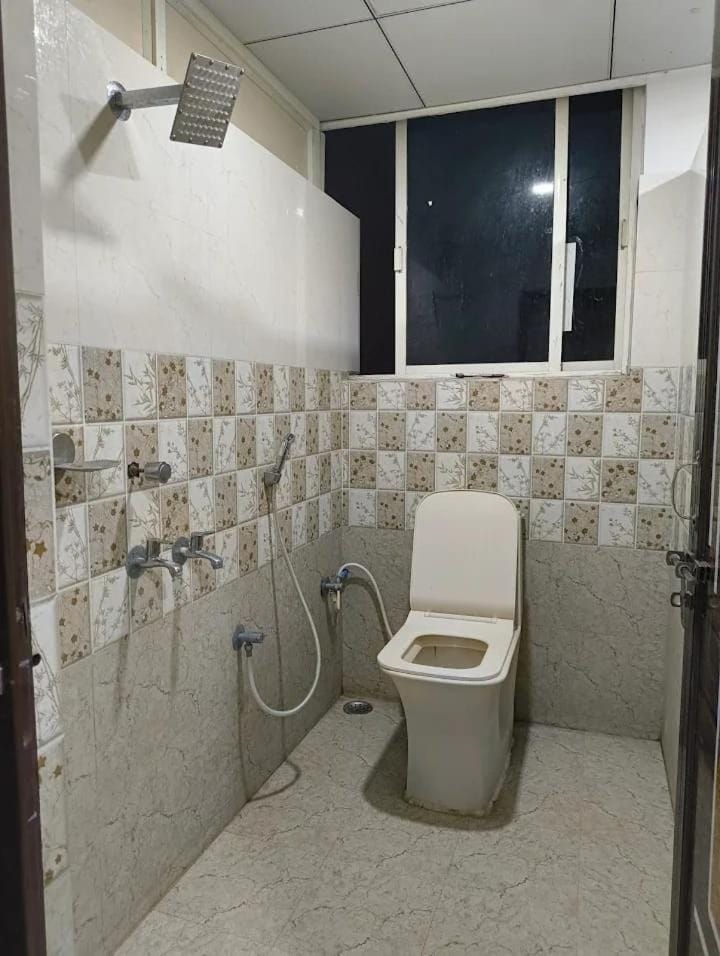 Classic Dormitory in Visakhapatnam, Vizag, Near Beach, Station & Bus Stand with AC Dormitory & Free WiFi Hostel in Visakhapatnam