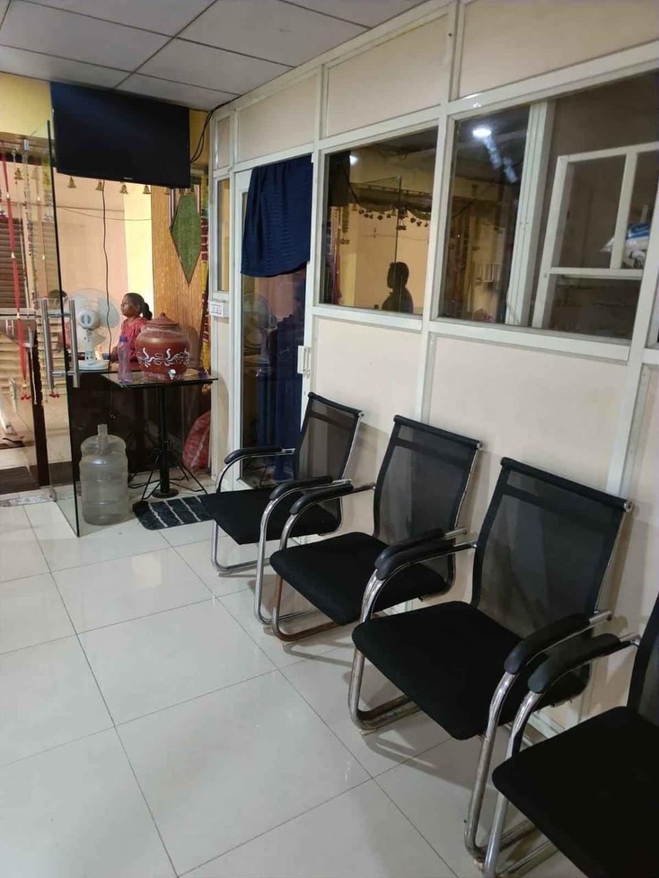 Classic Dormitory in Visakhapatnam, Vizag, Near Beach, Station & Bus Stand with AC Dormitory & Free WiFi Hostel in Visakhapatnam