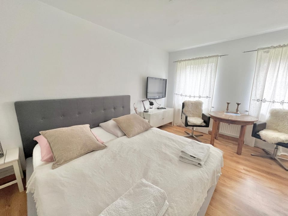Bed, TV and multimedia
