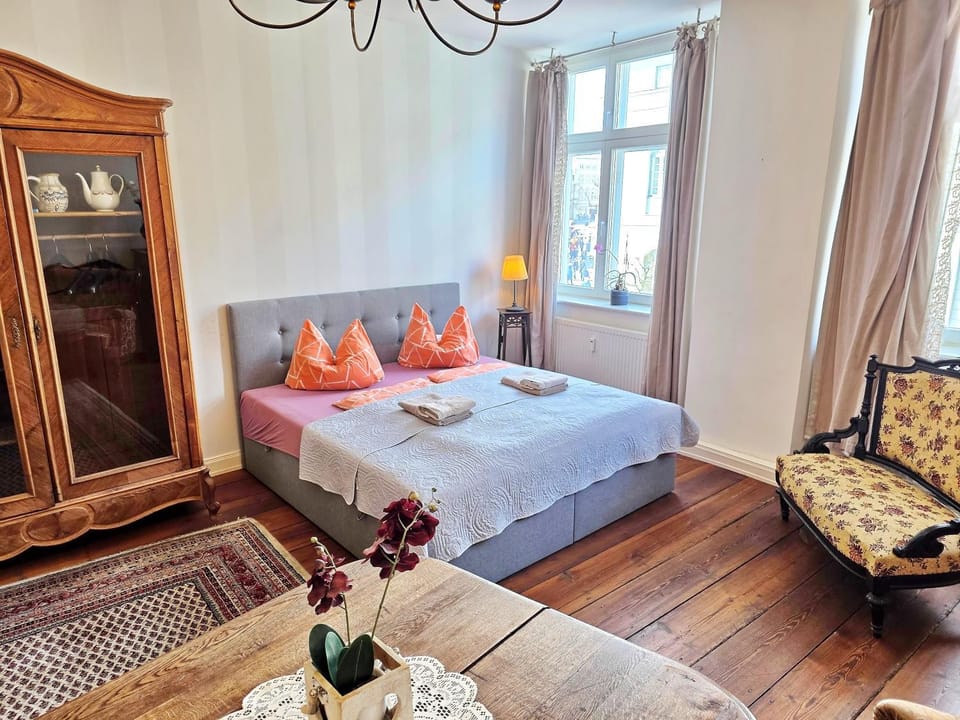 Lavendula - Café 28 & Pension am Markt - ABC622 Apartment in Wismar