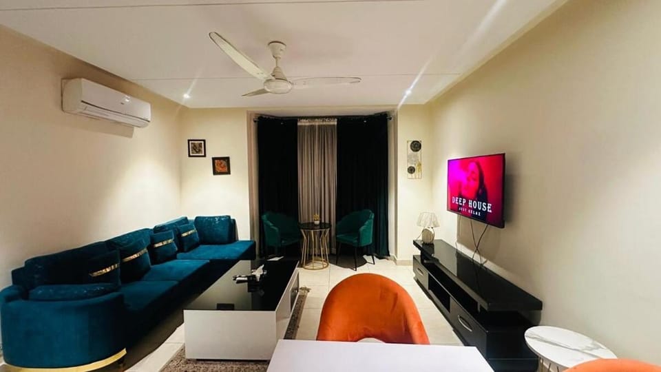 Central City Stay Apartment in Lahore