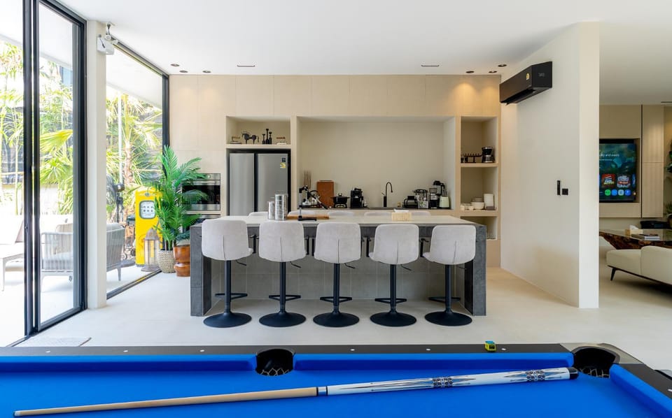 VORA RETREAT- 8 bedrooms I Old City I Daily Maid Villa in Chiang Mai