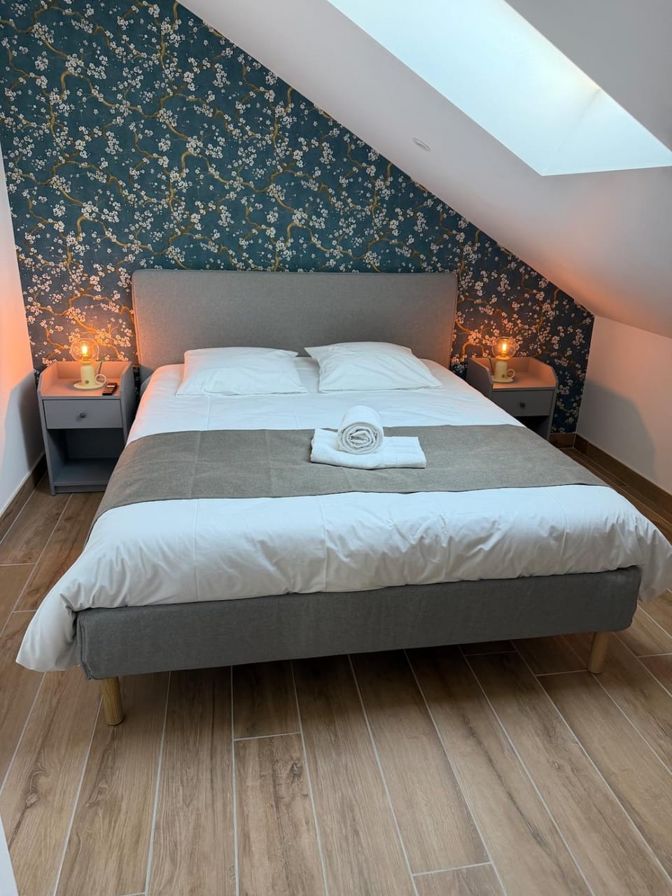 Gite en Champagne - Piscine intérieur et spa - 15 personnes House in Grand Est