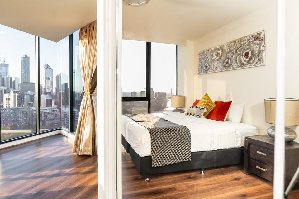 Golden Crown Suites Apartment in Southbank