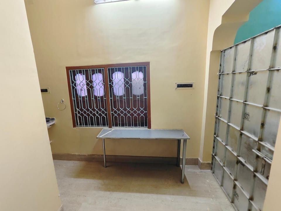 Swapnanir Apartment in Kolkata
