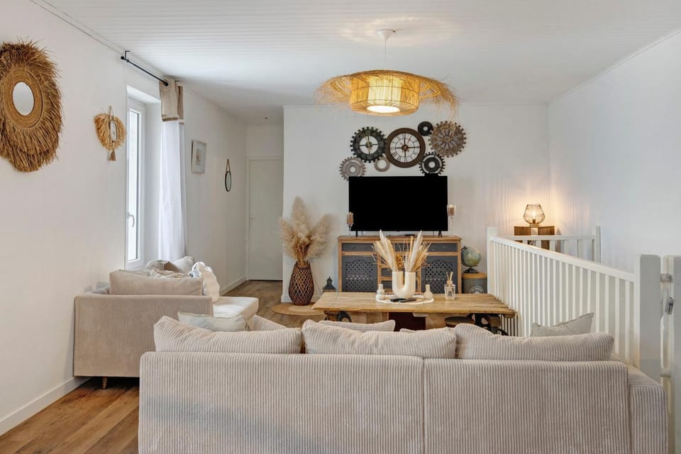 Property building, Living room