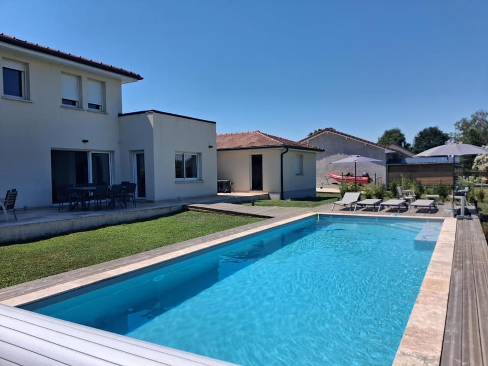 Villa Giffaumont-Champaubert, France House in Giffaumont-Champaubert