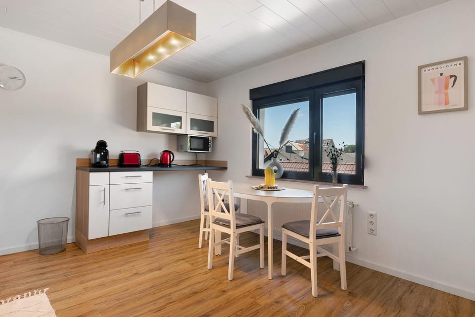 Property building, Kitchen or kitchenette, Living room