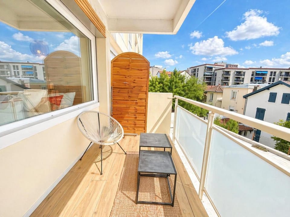 M116 Joli cocon chic avec balcon Apartment in Annemasse