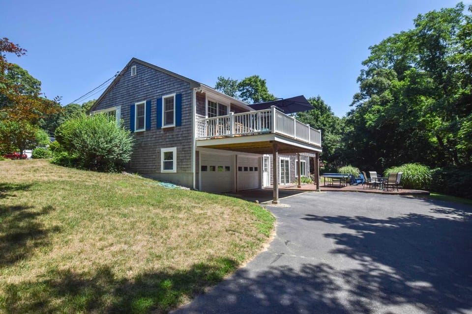 Game Room Central AC Dog Friendly House in East Orleans