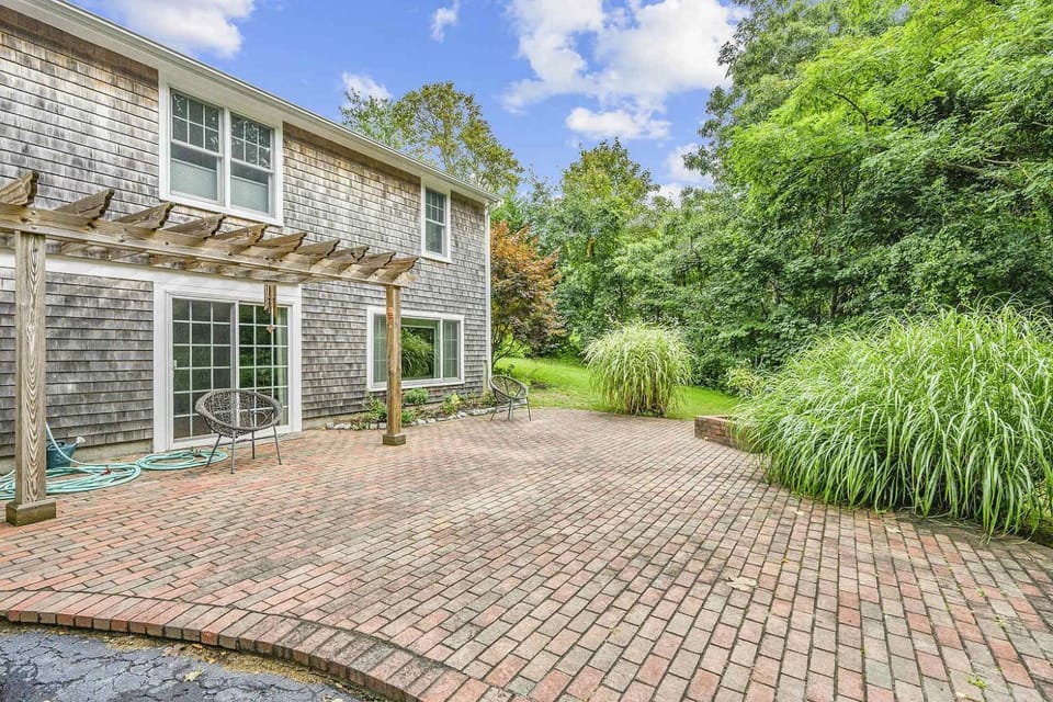 Game Room Central AC Dog Friendly House in East Orleans