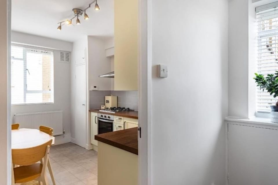 Paddington Central Spacious 2 bedroom Apartment in City of Westminster
