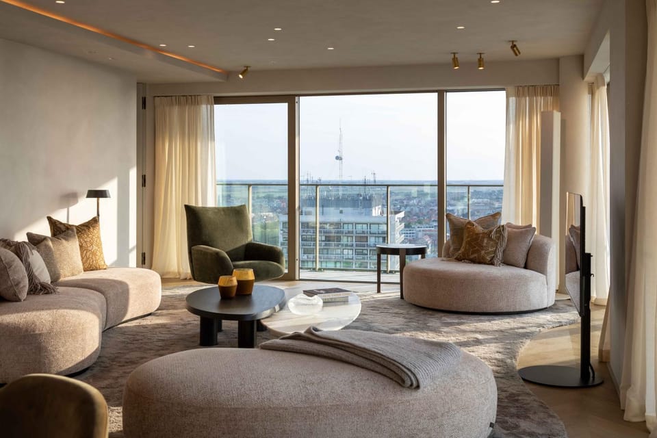 Living room, Seating area