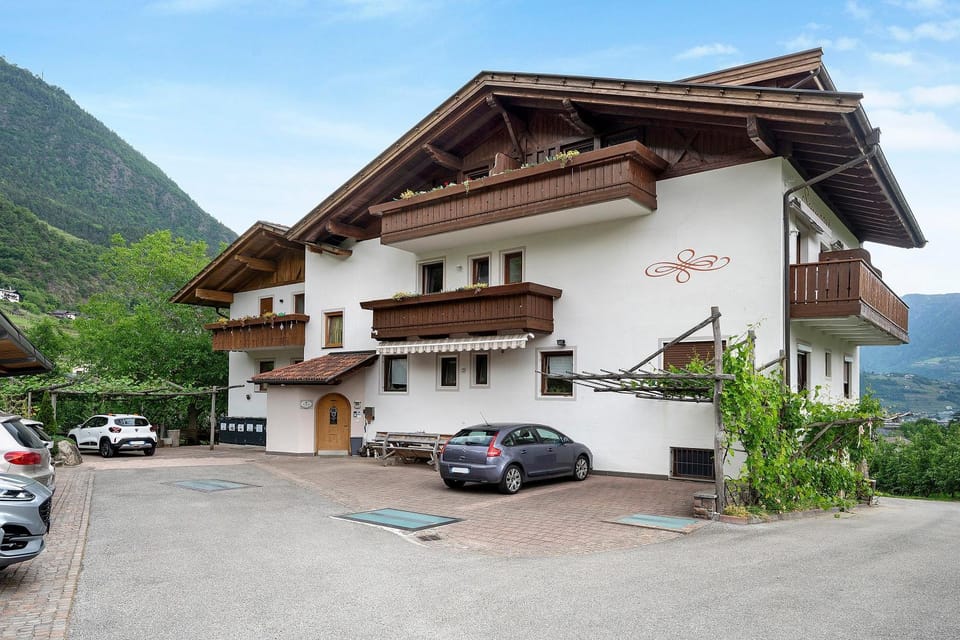 Residence Sonngart Bed and Breakfast in Algund