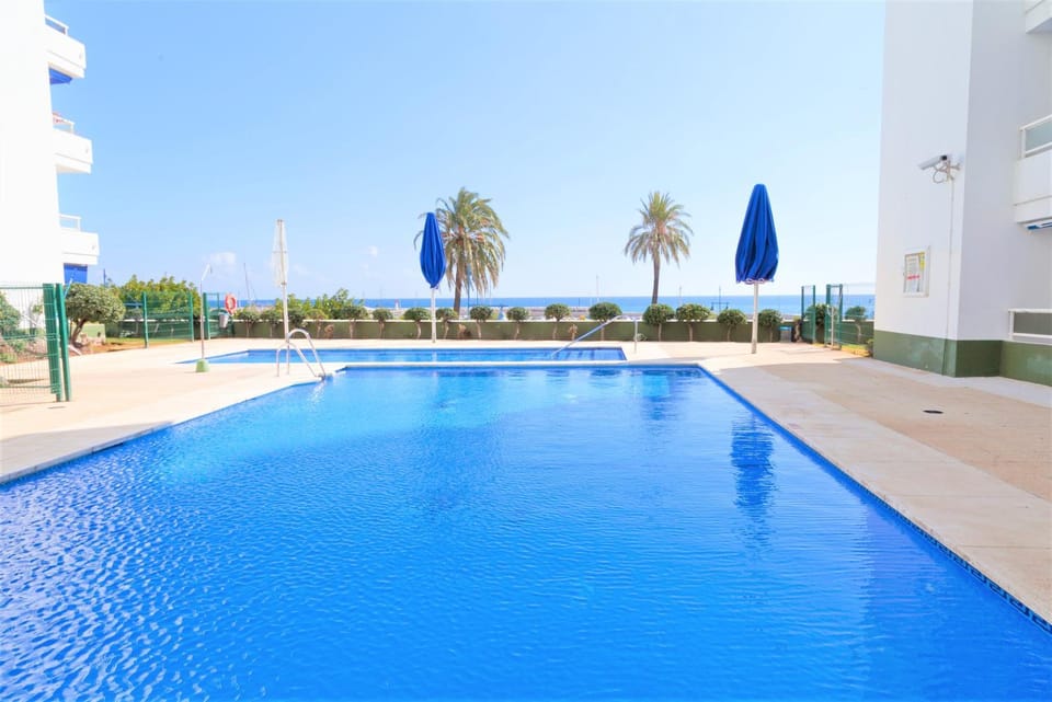 Pool view, Swimming pool, Swimming pool