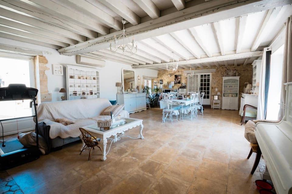 Property building, Living room
