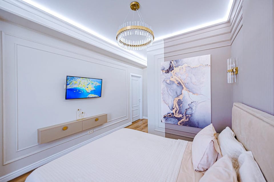 The Luxe Escape 2BD Apartment Apartment in Chișinău