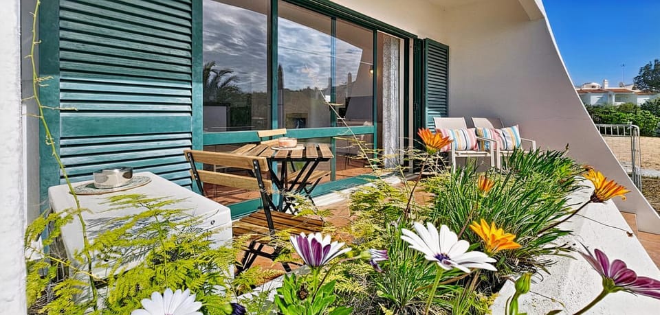 Patio, Spring, Day, Garden, Balcony/Terrace, Garden view