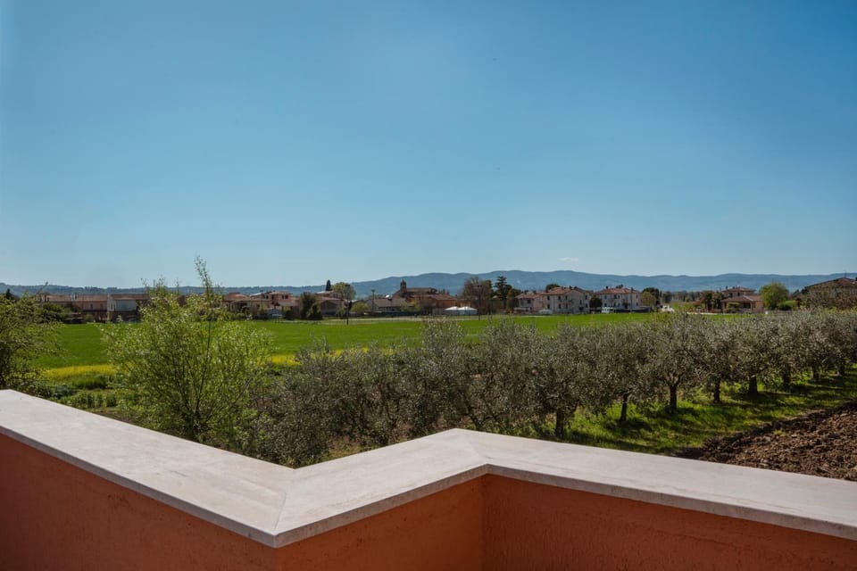 View (from property/room), Balcony/Terrace, Landmark view