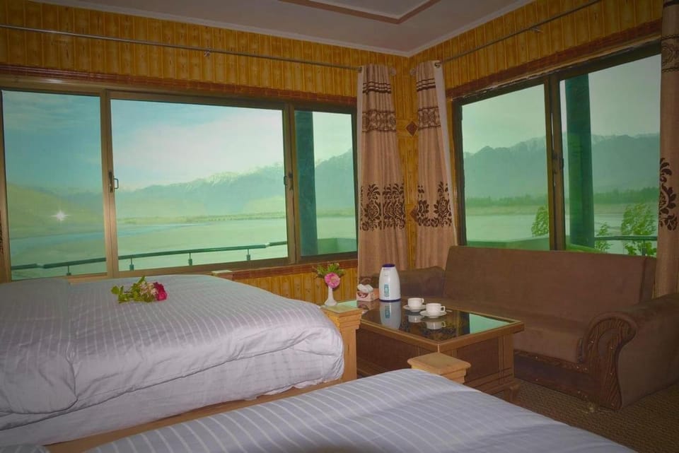 Hotel Blangsa Indus View Hotel in Pakistan