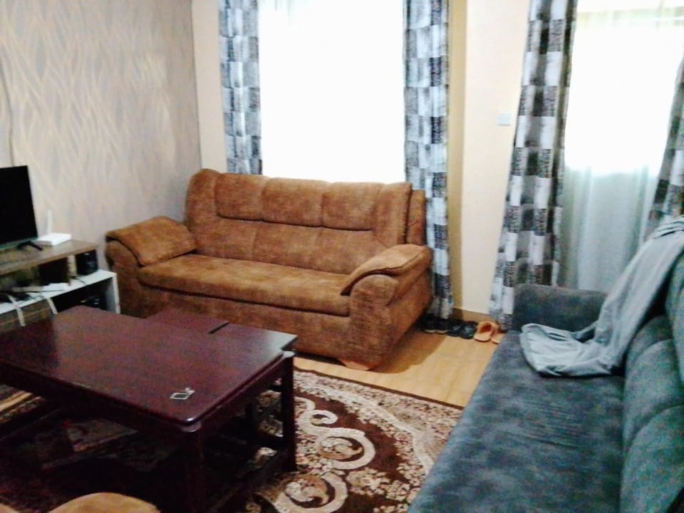 Sams Cozy 2 bedroom with free WiFi and free secure parking House in Kenya