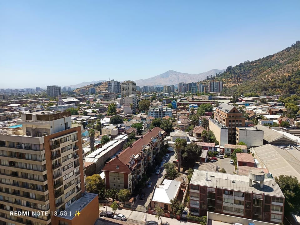 Day, Neighbourhood, Natural landscape, City view, Street view