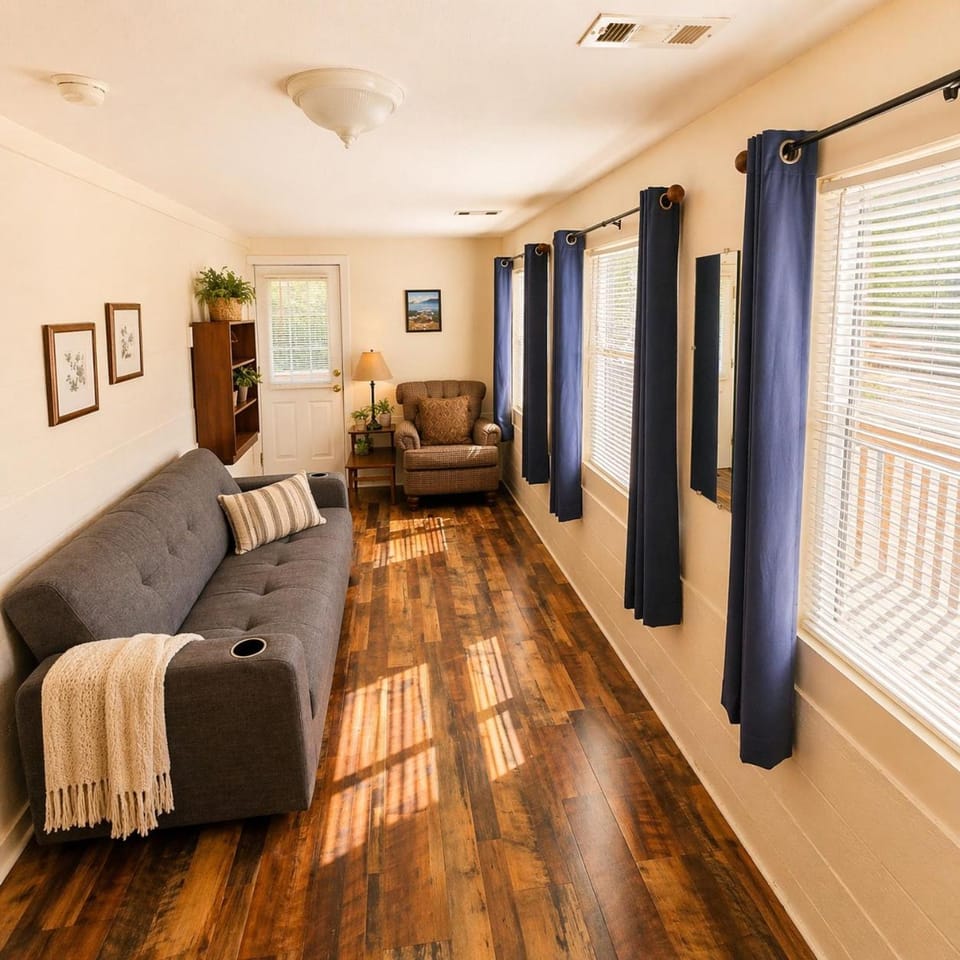 Buccaneer Bay Bungalow #6 House in Lake of the Ozarks