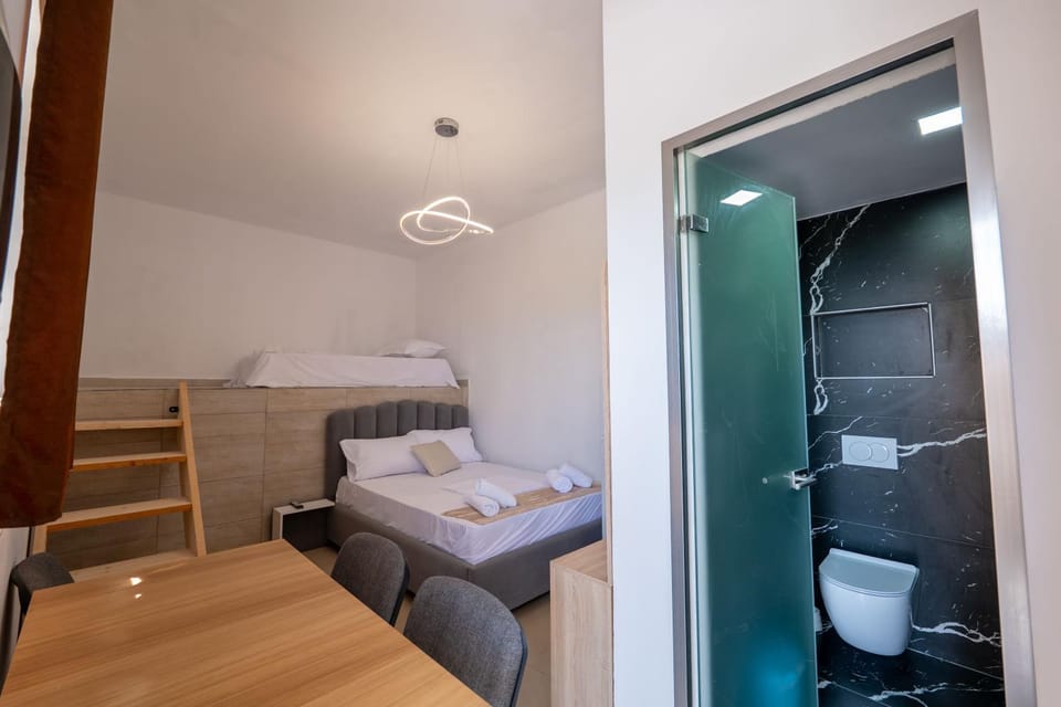 Toilet, Bathroom, Photo of the whole room