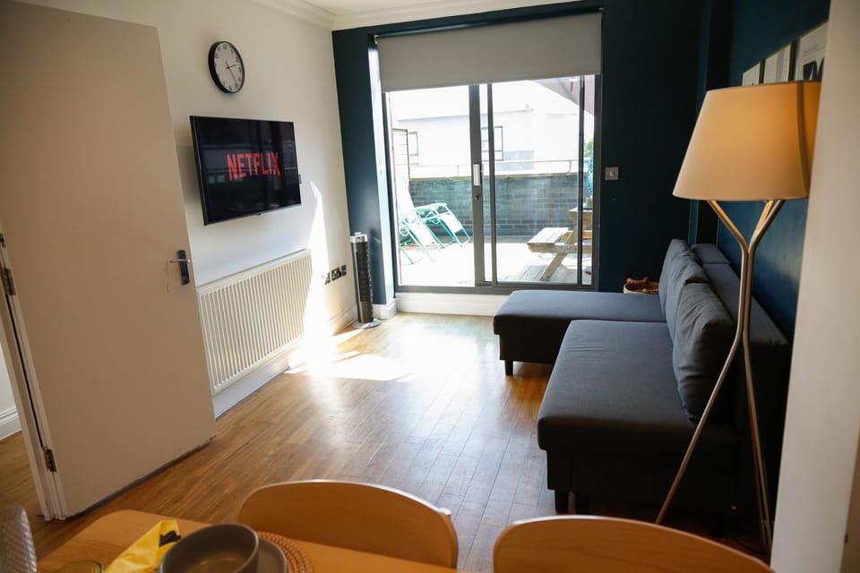 New Luxury 2 Bedroom Apartment with Great Links to Central London Apartment in London Borough of Hackney