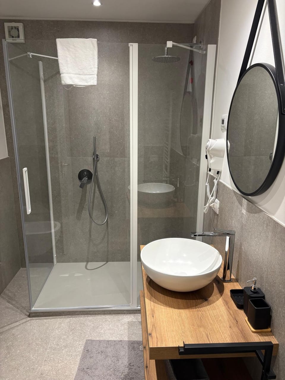 Suite Prestige Apartment Apartment in Torri del Benaco