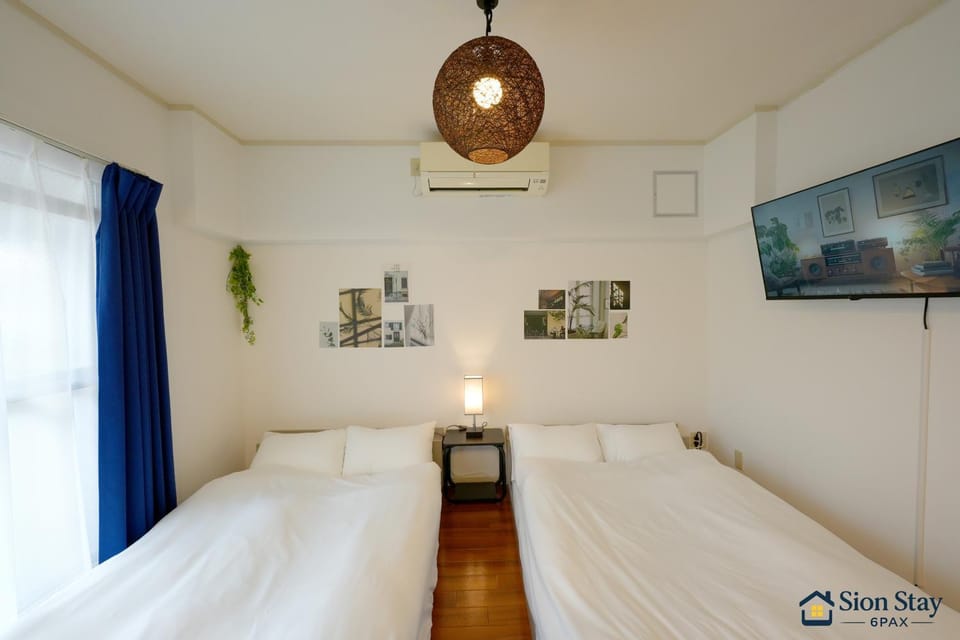 Bed, TV and multimedia, Bedroom, air conditioner