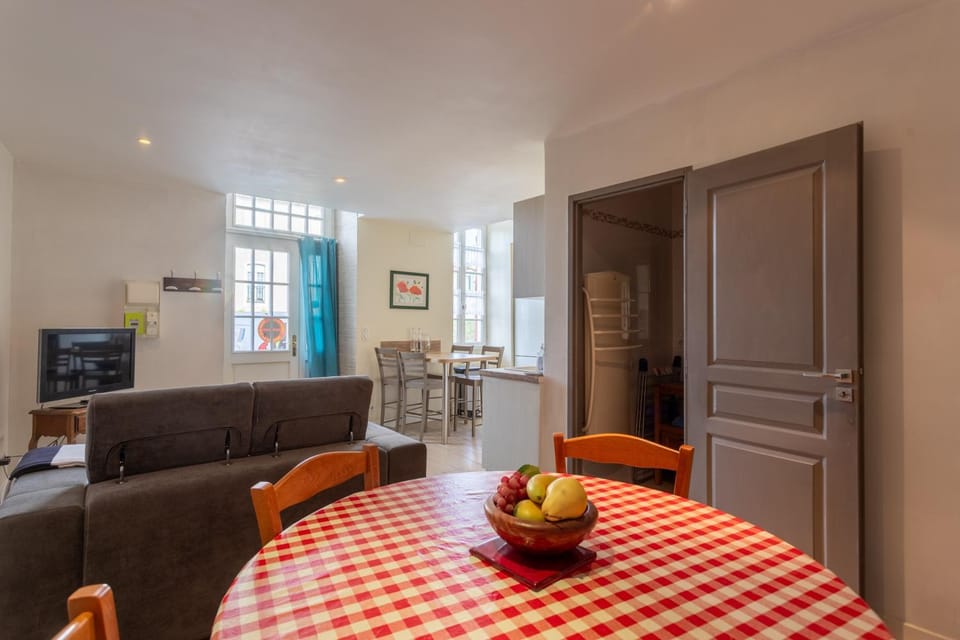 Property building, Living room