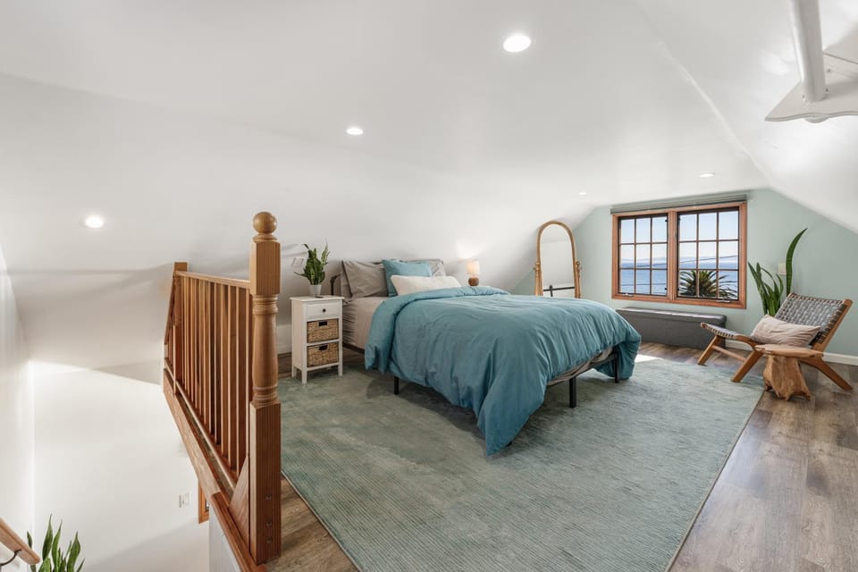 Poppy's Ocean-View Cottage | Hot Tub, Dog-Friendly House in Summerland