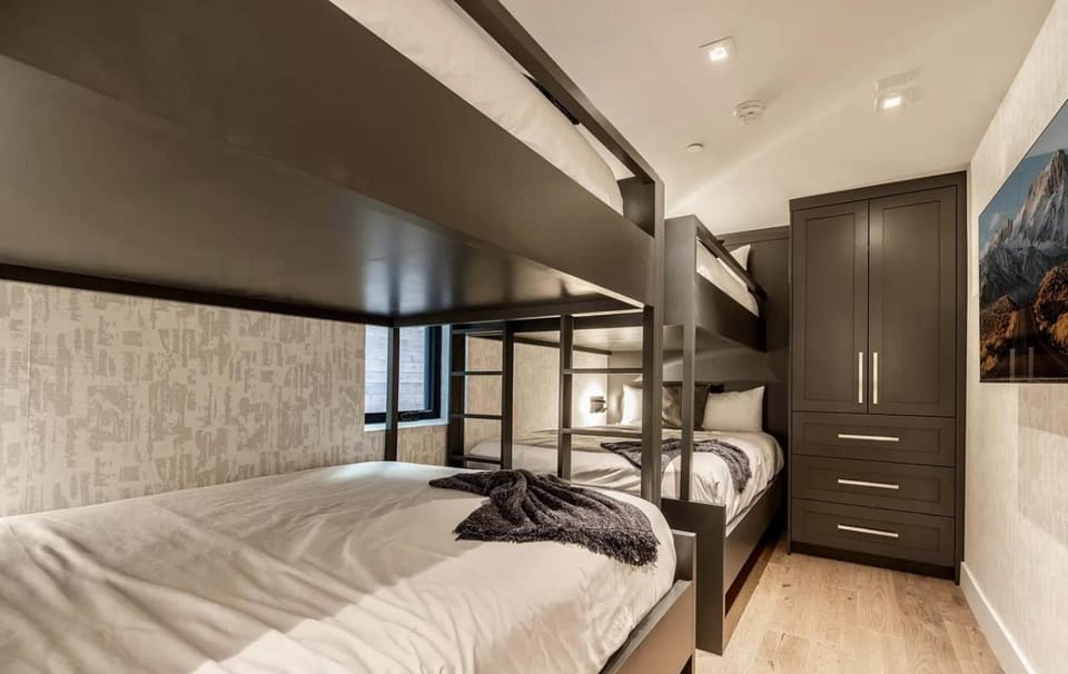 bunk bed