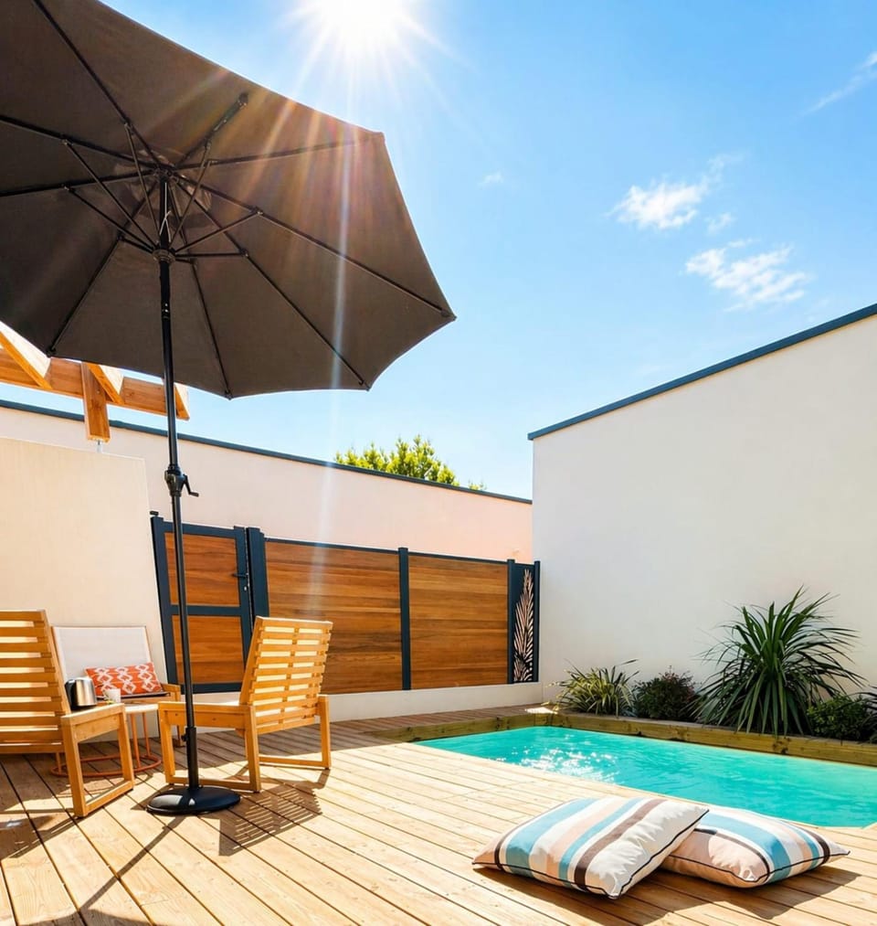 Patio, Pool view