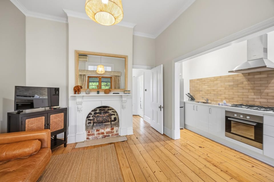 Apartment Faro - Heart of South Freo with Parking Apartment in Perth