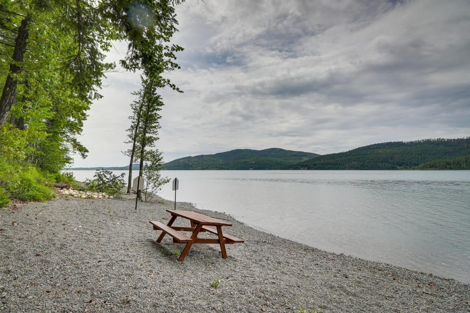 Whitefish Lake Couples Escape w/ Community Perks! House in Whitefish