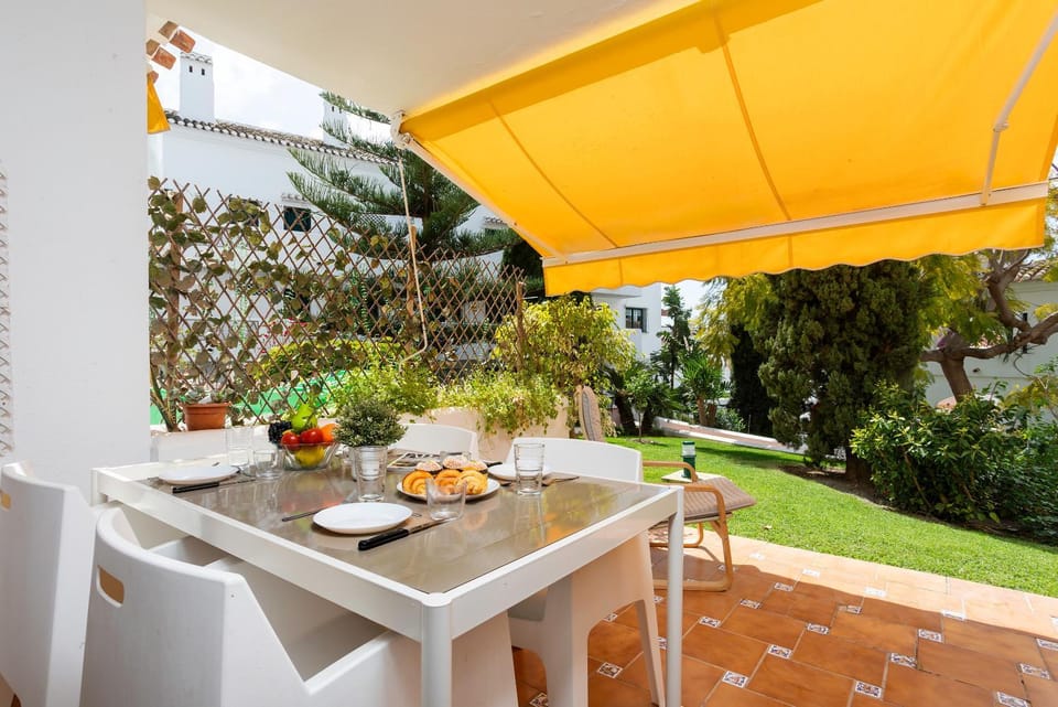 Day, Balcony/Terrace, Garden view