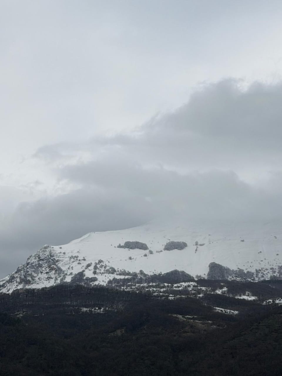 Nearby landmark, Natural landscape, Mountain view