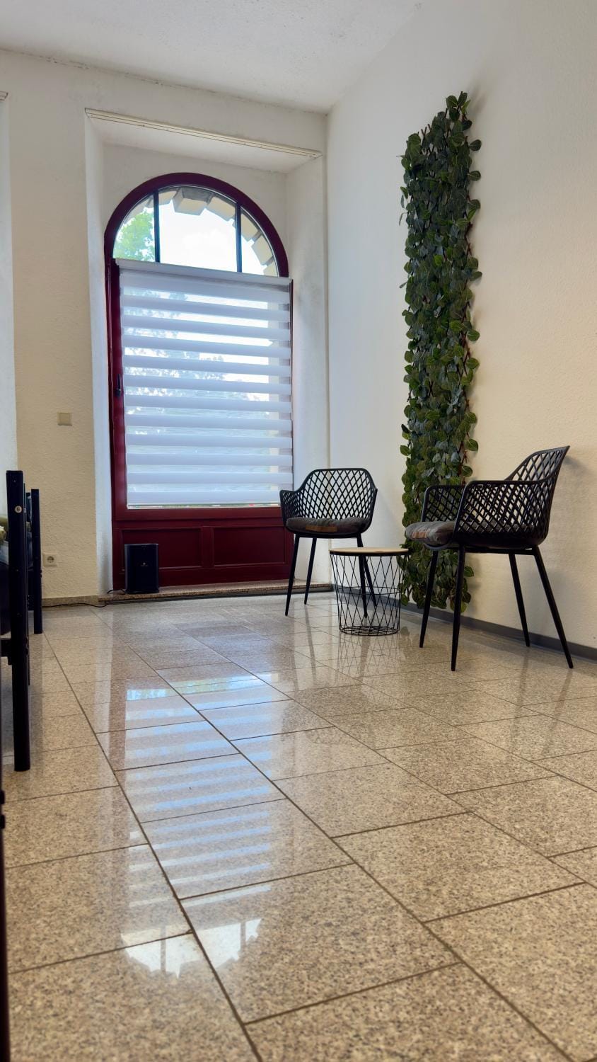 Seating area, Bedroom