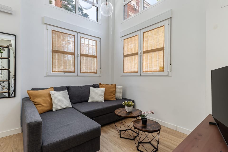 Waou Essence I Ventas - Ciudad Lineal Apartment in Madrid